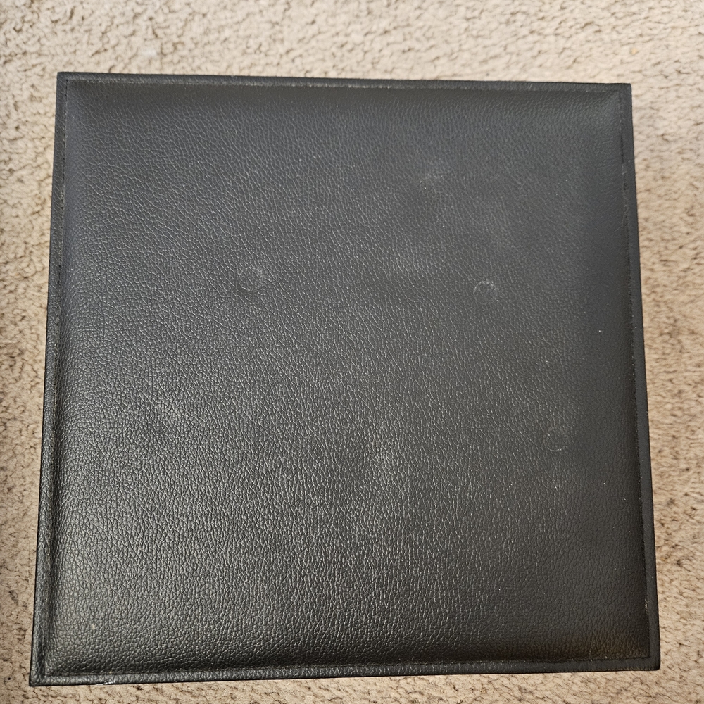 Black Jewelry And Earring Organizer - Picture 2 of 4